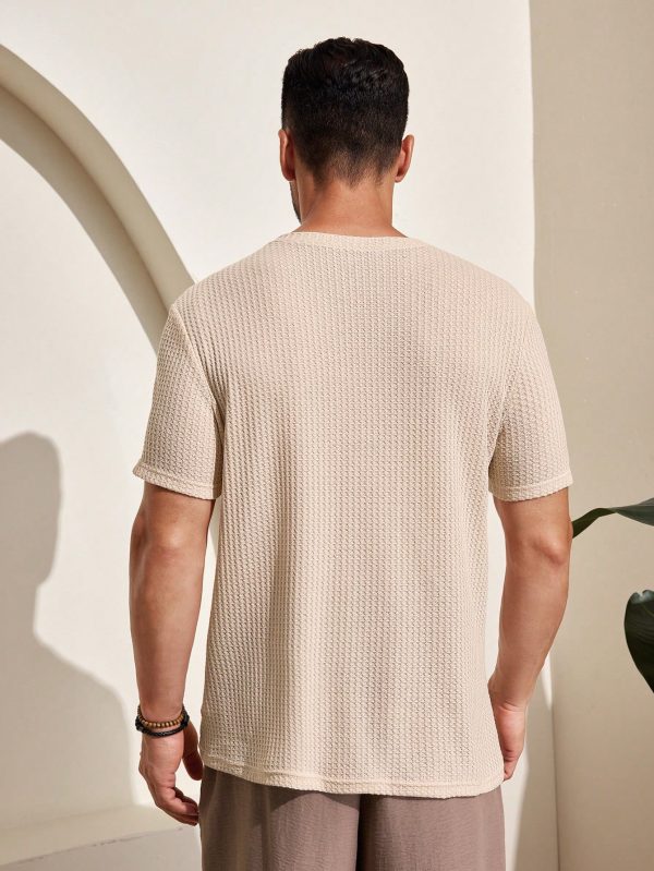 Men's Short Sleeve Textured Polo Shirt With Buttoned Y-Neck