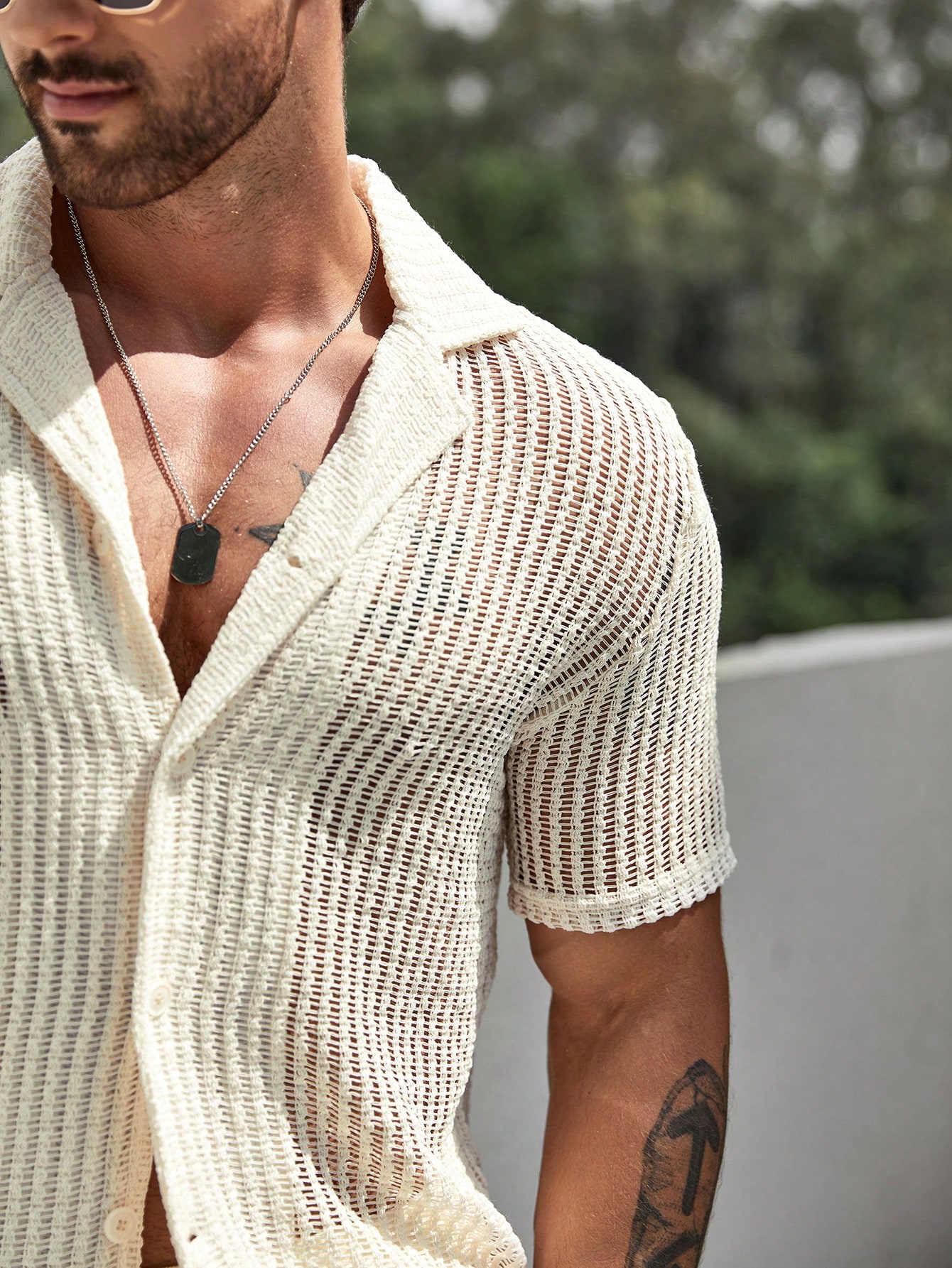 Men Hollow Out Shirt & Drawstring Waist Shorts