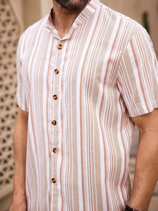 2pcs Men's Button-Down Short Sleeve Striped Shirt Top And Pocket Casual Shorts Set
