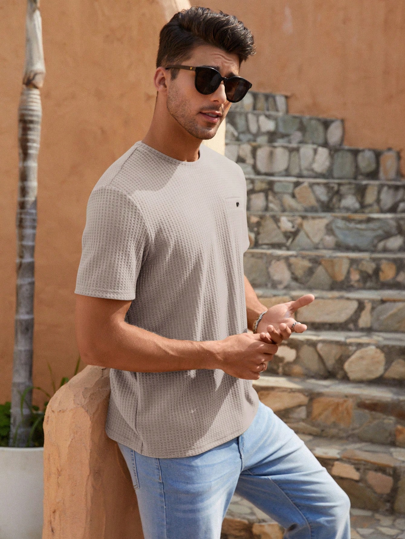 Men Solid Waffle Knit Tee