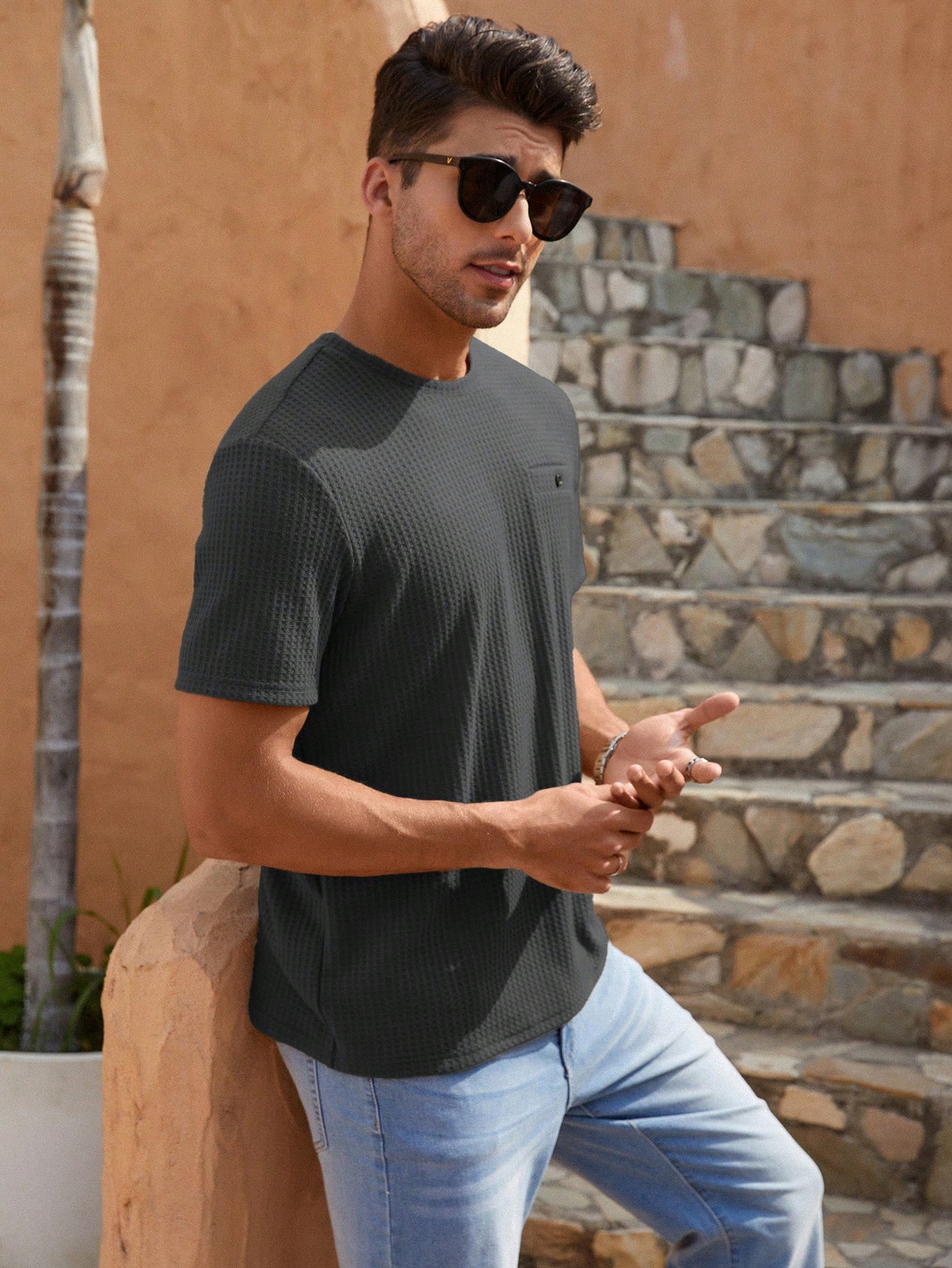 Men Solid Waffle Knit Tee