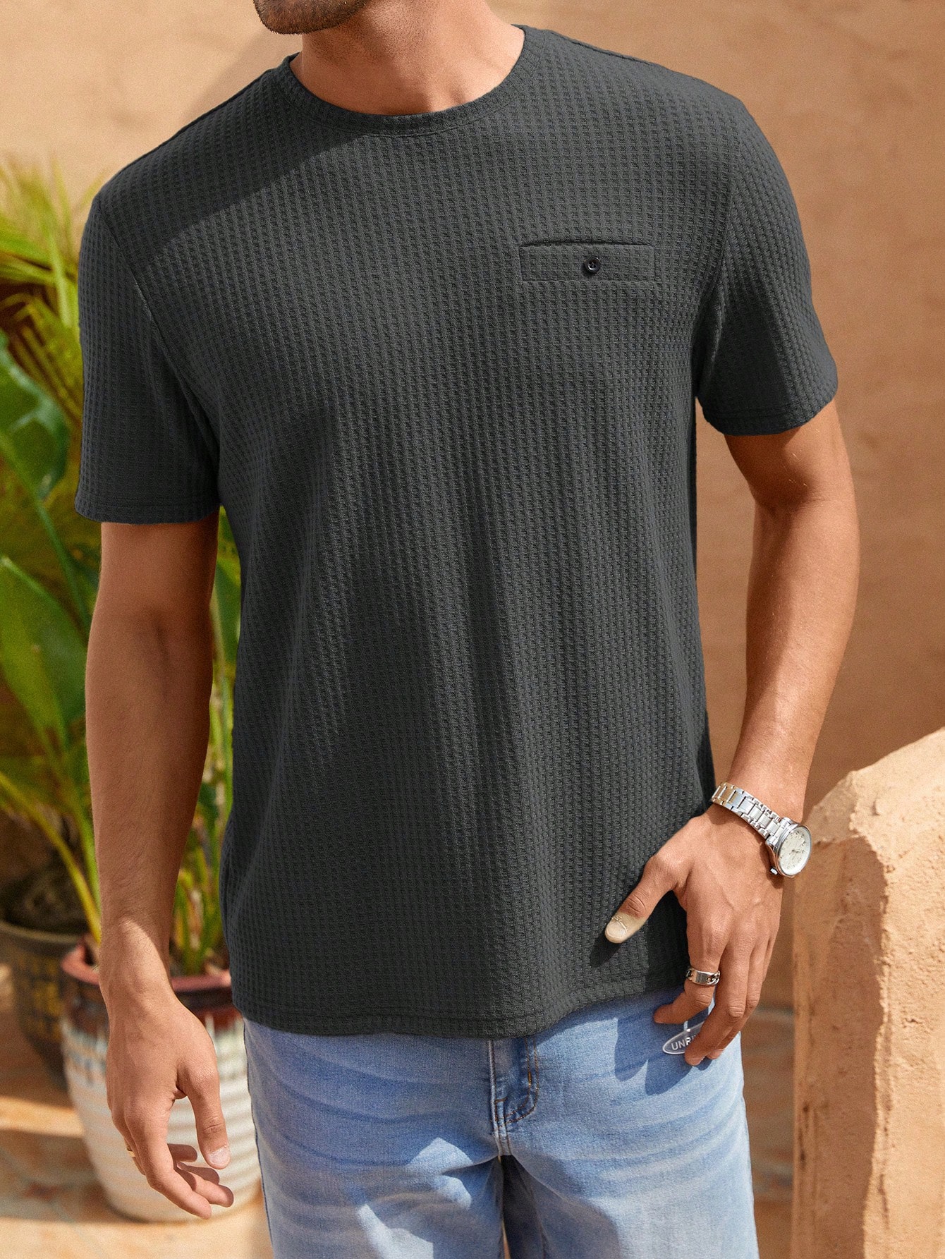 Men Solid Waffle Knit Tee
