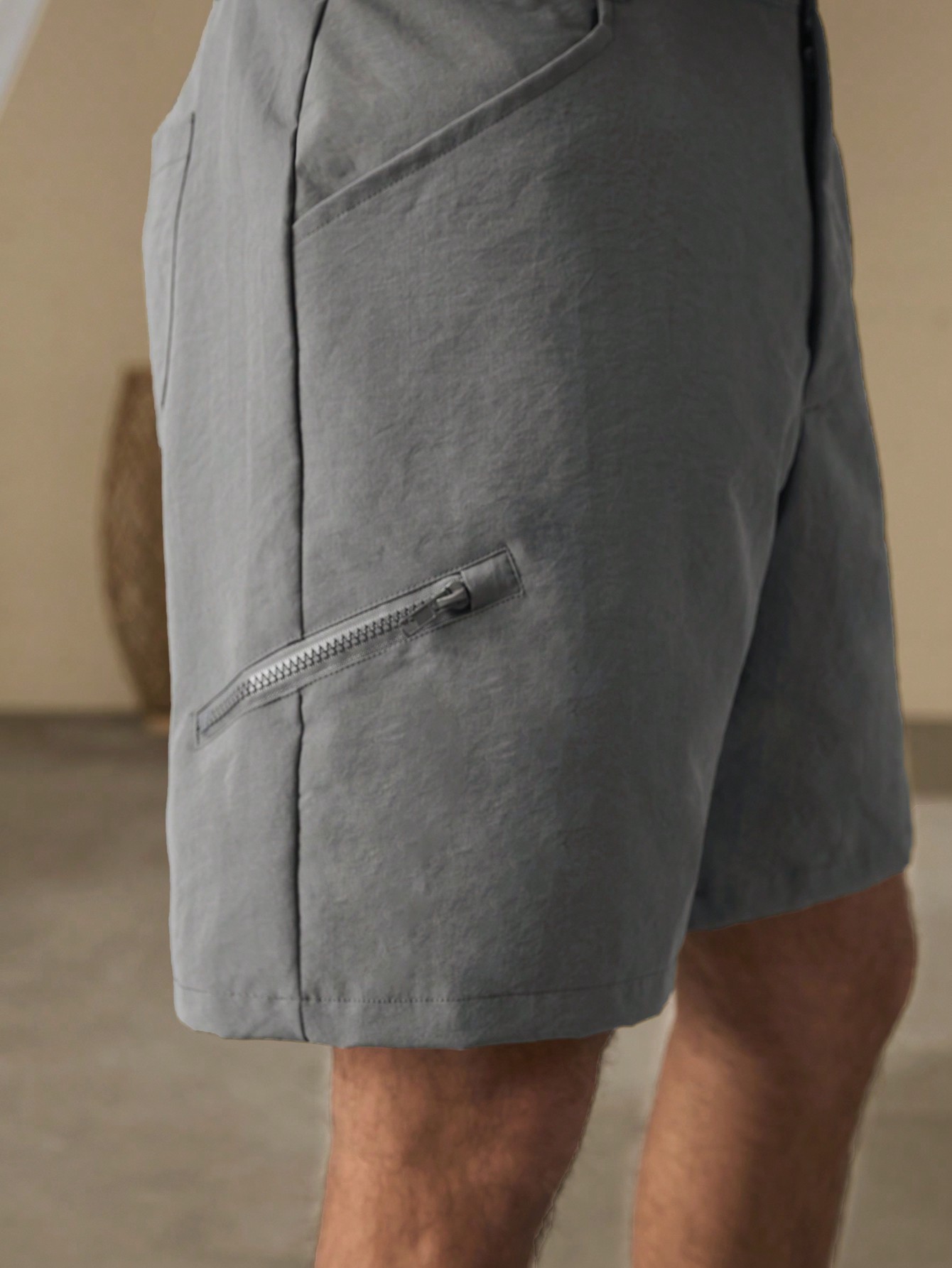 Men Solid Color Loose Fit Casual Shorts With Pockets, For Daily Wear
