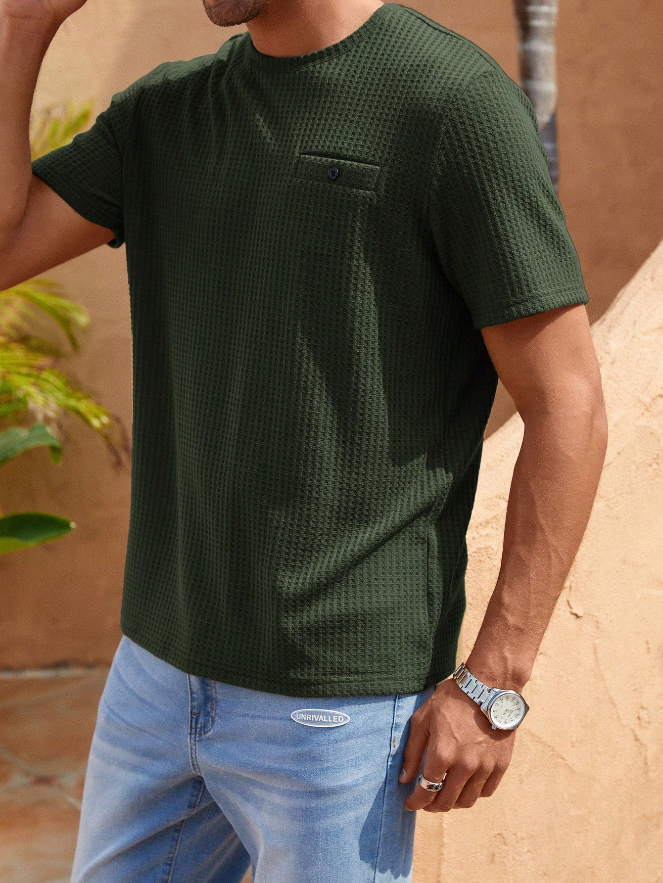 Men Solid Waffle Knit Tee